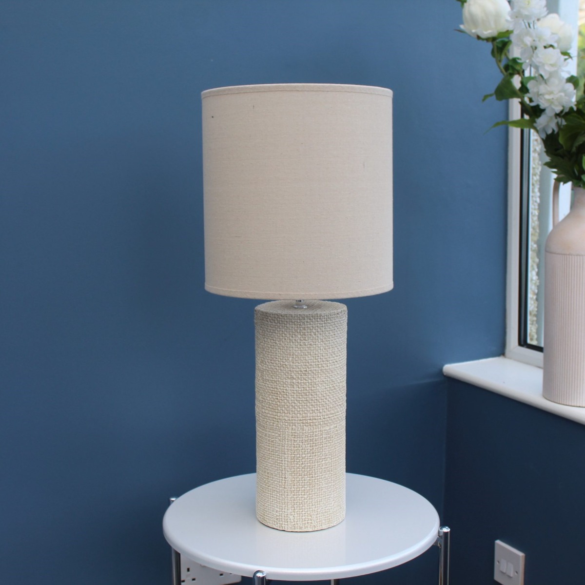 Woven Pattern Column Ceramic Table Lamp with Linen Shade