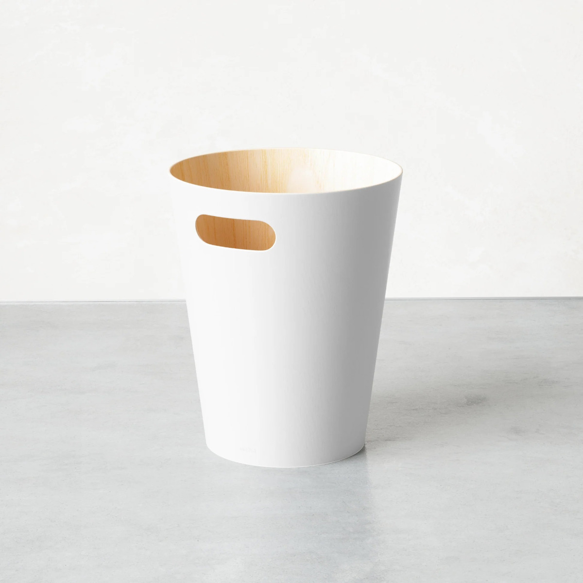 Woodrow Trash Can in White